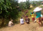 Hujan Deras Sungai Meluap Hingga Putusnya Jembatan di Kayan Hilir