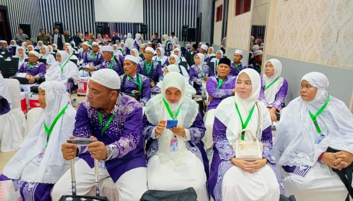Pemkab Agara Lepas Keberangkatan Ratusan Jemaah Calon Haji 