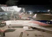 Malaysia Airlines Kembali ke Kuala Lumpur Karena Masalah Tekanan Udara