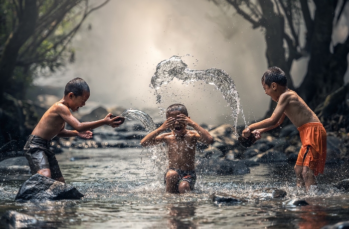 Kecanduan gadget pada anak di era digital menjadi kekhawatiran banyak orang tua
