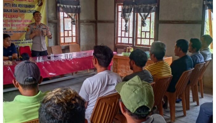 Kapolsek Silat Hilir Sosialisasi Tentang Bahaya PETI, Ajak Masyarakat Jaga Lingkungan