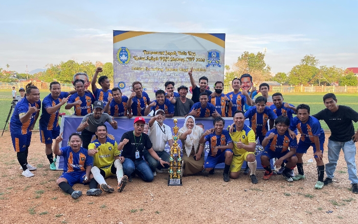 Metro FC menjuarai Piala Askab PSSI Sintang U-35 melalui adu penalti melawan Garesma FC. Kapten Hertian berterima kasih dan puji kinerja tim