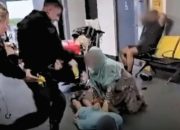 Aksi Kekerasan Polisi Inggris terhadap Pemuda Muslim di Bandara Manchester Viral di Media Sosial