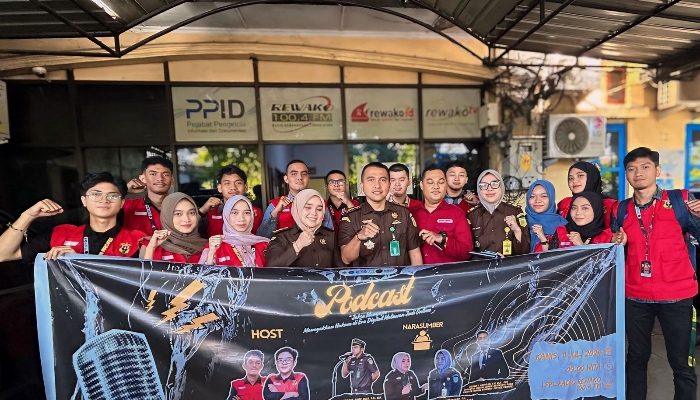 Mahasiswa KKN UNHAS dan Kejari Gowa Gelar Podcast “Jaksa Menyapa: Menegakkan Hukum di Era Digital Melawan Judi Online”