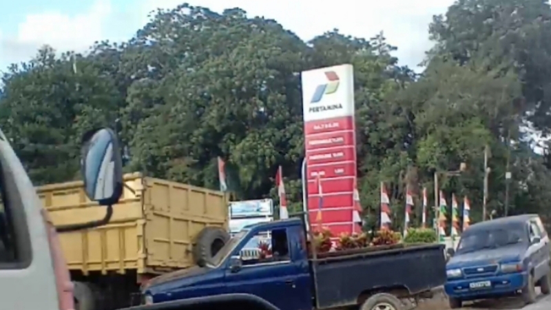Penyalahgunaan BBM bersubsidi di SPBU Sungai Ukoi, Kalbar