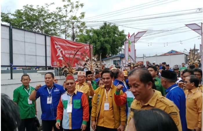 Bacalon Bupati dan Wakil Bupati Sintang Pasangan HERO Resmi Mendaftar, Optimis Menangkan Pilkada 2024