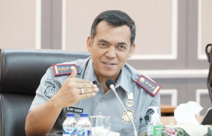 Dirjen Imigrasi Silmy Karim: Aturan Penggunaan Senjata Api bagi Petugas Imigrasi untuk Mitigasi Risiko Kerja Tinggi