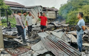 Kebakaran di Sintang Hari ini Kembali Terjadi, Untuk Ketiga Kalinya Kebakaran di Sintang Hari ini Kembali Terjadi, Untuk Ketiga Kalinya