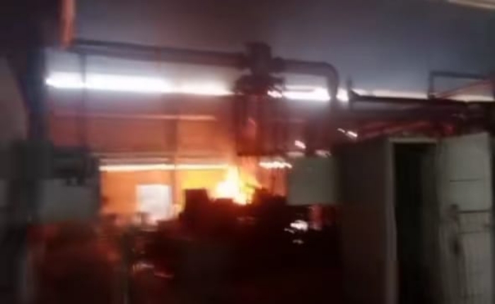Insiden perusakan dan pembakaran pabrik kelapa sawit PT Wana Hijau Semesta kembali terjadi di Sambas
