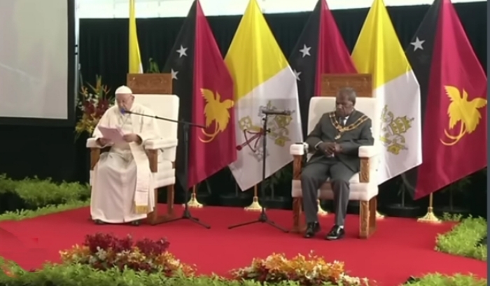 Paus Fransiskus di Papua Nugini menekankan pentingnya doa