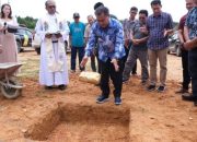 Bupati Sekadau Letakkan Batu Pertama Pembangunan Gereja Katolik Stasi Rirang Jati
