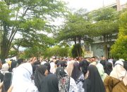 Tuntut Tamsil dan TPG, Ratusan Guru Geruduk Gedung DPRK Aceh Tenggara