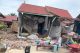 Rumah warga di Bengkulu mengalami kerusakan parah dengan dinding runtuh dan barang-barang berserakan akibat gempa magnitudo 6,3.