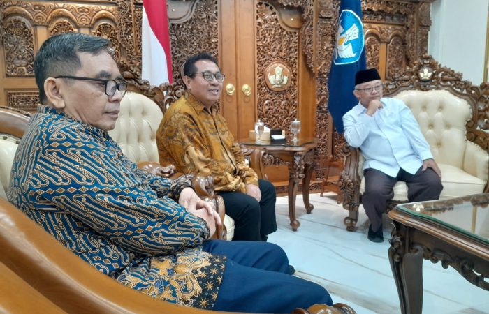 Ketum Firdaus Bersama Pengurus SMSI Pusat Audiensi dengan Mendikdasmen Abdul Mu’ti Bahas Kemajuan Pendidikan dan Pers