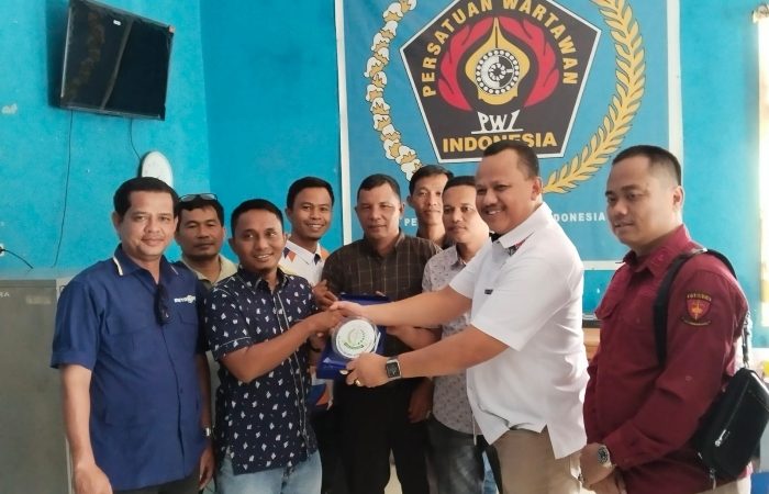 Silaturahmi Dengan PWI, Kejari Agara Minta Pers Jadi Kontrol Kerja Kejaksaan