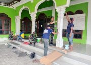Satgas TMMD Kodim 0108 Agara Bersama Warga Cat Masjid Nurul Yakin Aceh Tenggara