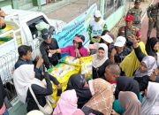 Masyarakat Padati Penyaluran Beras SPHP di Aceh Tenggara