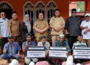 Enam Kelompok Tani di Empat Kecamatan Agara Dapat Bantuan Bibit Bawang Merah 7 Ton