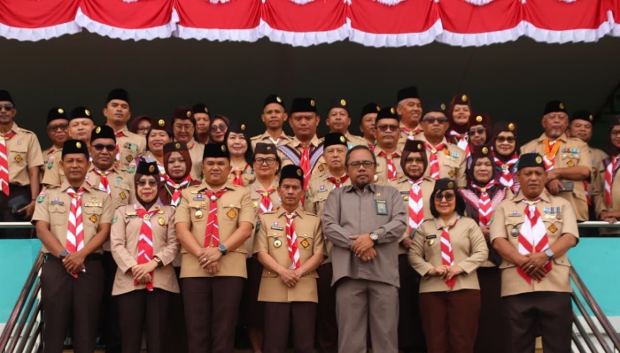 Bupati Sintang ajak anggota Pramuka jaga lingkungan, cegah perundungan, dan perkuat karakter generasi muda di era digital.