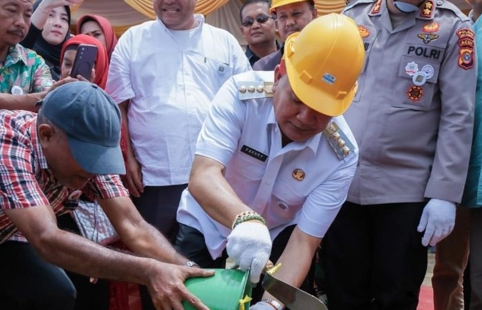 Peletakan Batu Pertama Pembangunan Pabrik Kelapa Sawit, Bupati Fakhry: Prioritaskan Pekerja Lokal