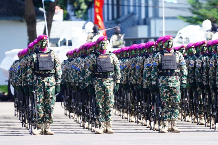Panglima TNI Resmi Jadi Warga Kehormatan Marinir 7