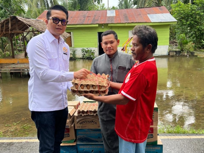 Kadin Aceh Tenggara Salurkan Bantuan Kepada Korban Banjir