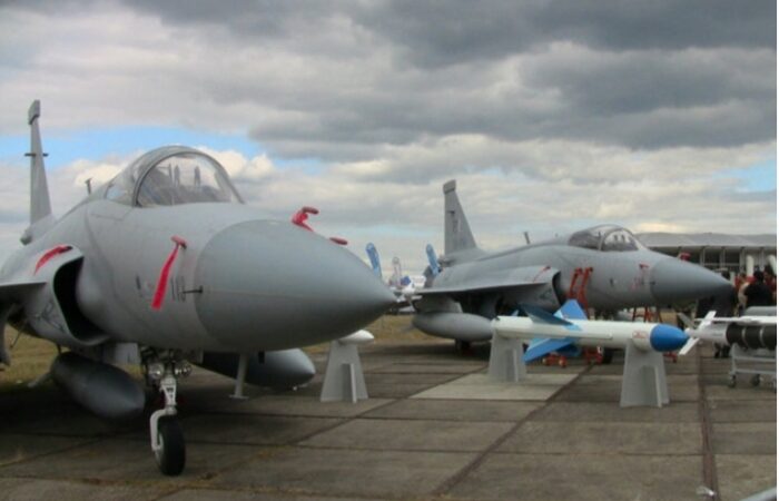 Tak Lagi Andalkan Barat, Jet Tempur Canggih JF-17 Thunder China Laris Manis di Pasar Global