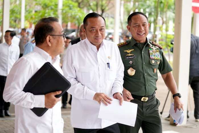 Panglima TNI Kerahkan Puluhan Ribu Prajurit Bangun Hunian dan Jembatan Pascabencana