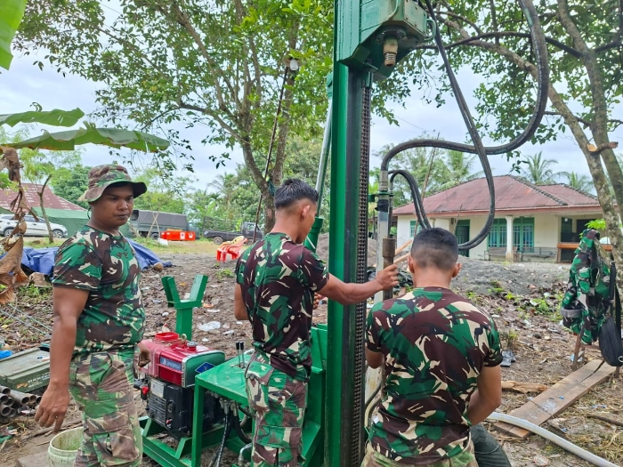 Krisis Air Bersih Pascabanjir, TNI Bangun Sumur Bor di Berbagai Daerah Aceh