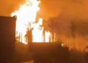 Ledakan pipa gas Pertamina di Batu Ampar Inhil viral di media sosial dan melumpuhkan Jalintim Sumatera