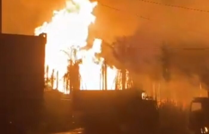 Viral Video Ledakan Pipa Gas Pertamina di Inhil, Jalintim Sumatera Lumpuh Total hingga Api Raksasa Terlihat 1 Km
