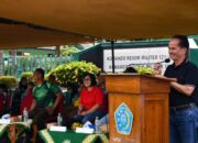 Bupati Sintang Buka SMKS Muhammadiyah Cup 2026, Nostalgia di Lapangan Kodim hingga Janji Bonus Satu Ton Sawit