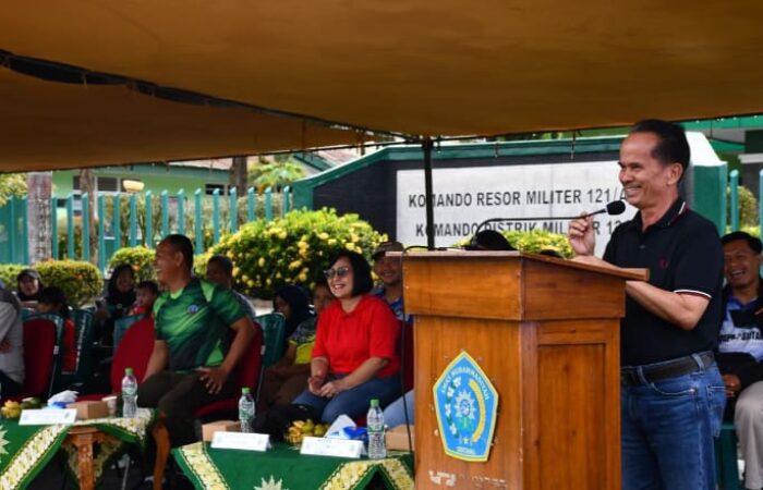 Bupati Sintang Buka SMKS Muhammadiyah Cup 2026, Nostalgia di Lapangan Kodim hingga Janji Bonus Satu Ton Sawit