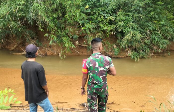 Kodim 1209/Bengkayang Cek Titik Rawan Banjir di Perbatasan Jagoi Babang dan Siding