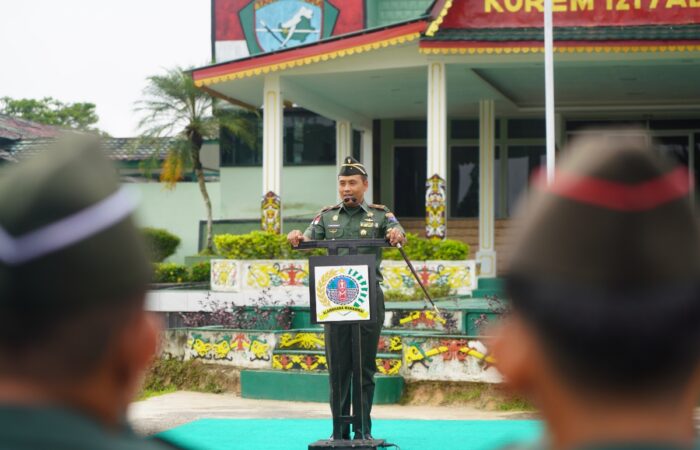 Usai Upacara 17-an, Danrem 121/Abw Ingatkan Prajurit Pentingnya Toleransi dan Keimanan