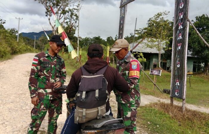 Keamanan Perbatasan Kapuas Hulu Diperketat, Babinsa dan Yonkav 3 Andhaka Cakti Gelar Sweeping