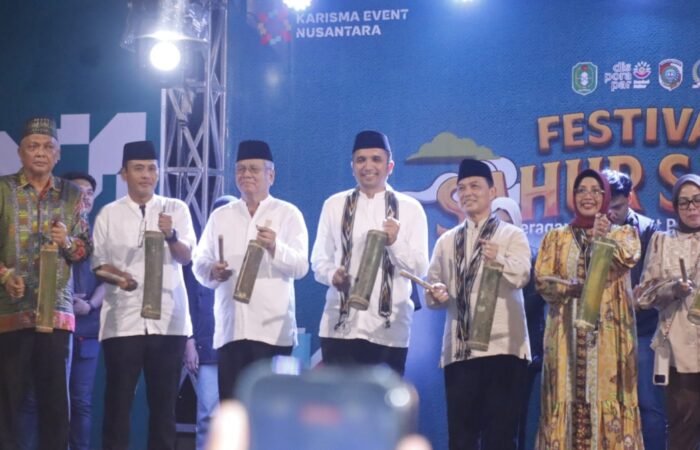 Danrem 121/Abw Hadiri Festival Sahur-Sahur 2026 di Mempawah, Ajak Warga Perkuat Stabilitas Keamanan