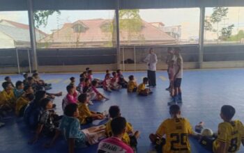 Anggota DPRD Sintang Senen Maryono Motivasi Atlet Cilik,  Tekankan Keseimbangan Ibadah dan Prestasi