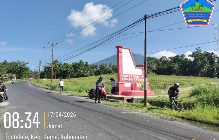 Koramil 1310-05/Kauditan Gelar Karya Bakti Gerakan Indonesia Asri Bersihkan Poros Jalan Tontalete