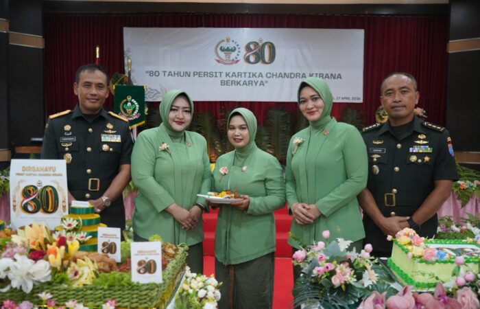 Danrem 121/Abw Hadiri HUT ke-80 Persit KCK di Sintang, Tekankan Peran Istri Prajurit dan Pendidikan Keluarga