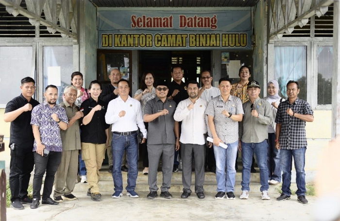 Pansus LKPJ DPRD Sintang melakukan kunjungan kerja ke Binjai Hulu untuk membahas kinerja Bupati Sintang tahun 2025.