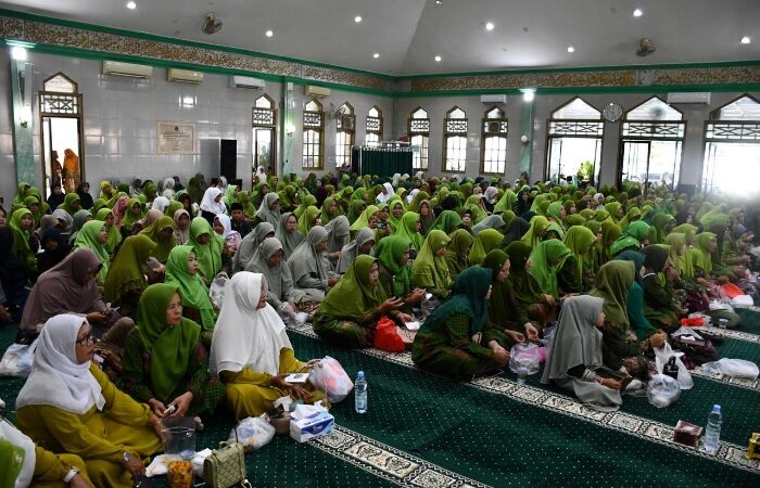 Pengajian Akbar Muslimat NU Sintang, Pemkab Dorong Lahirnya Muslimah Kuat dan Berakhlak