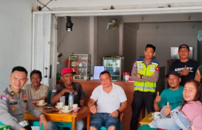 Ngopi Bareng Polisi dan Serikat Sopir Sekadau, Bahas Keselamatan hingga Keluhan Jalan