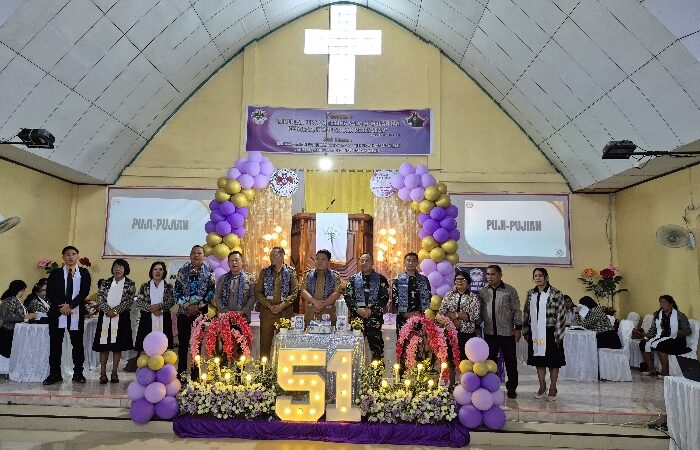 Wujud Sinergi TNI dan Pemerintah Daerah Dalam Kehidupan Beragama, Dandim 1310/Bitung Bersama Wakil Walikota Hadiri HUT ke-51 GMIM Maranatha Kasawari