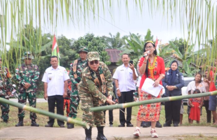 KASITER KASREM 121/ABW HADIRI PEMBUKAAN TMMD REGTAS KE-128 TA. 2026 KODIM 1204/SANGGAU