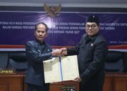 Yohanes Rumpak Pimpin Rapat Paripurna DPRD Sintang, Pokok Pikiran DPRD 2027 Resmi Diserahkan