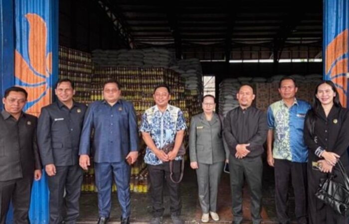 DPRD Sintang Sidak Gudang Bulog dan Satuan Pelayanan Gizi
