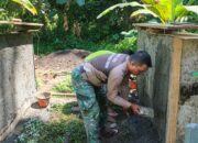 Dukung Program Pemerintah, Babinsa Koramil Airmadidi Kawal Percepatan Jembatan Perintis Garuda