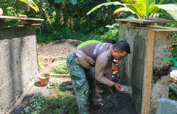 Dukung Program Pemerintah, Babinsa Koramil Airmadidi Kawal Percepatan Jembatan Perintis Garuda
