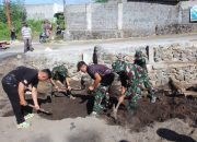 Karya Bakti Pembersihan Lokasi Pembangunan Jembatan Garuda, Wujud Sinergi TNI dan Masyarakat di Girian Indah